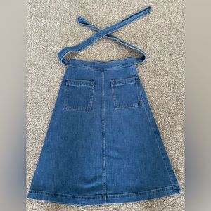 Gap Women's Denim Wrap Skirt. Size XS.